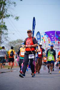 BIB: 700
                            <button type="button" onclick="openModal(10037482)" class="btn btn-primary btn-sm float-right btn-popup" data-toggle="modal" data-target=".modal-high-quality">
                        <i class="fas fa-shopping-cart"></i> Add to Cart
                    </button>
                                            <button type="button" onclick="isThisMe(10037482, true)" class="btn btn-success btn-sm float-right btn-popup btn-isme hidden" data-toggle="tooltip" data-placement="bottom" title="นี่คือรูปของคุณใช่ไหม คลิกที่นี่เพื่อเอาเข้าอัลบั้ม">
                        <i class="fas fa-plus"></i> Add to album
                    </button>
                    <button type="button" onclick="isThisMe(10037482, false)" class="btn btn-warning btn-sm float-right btn-popup btn-isnotme hidden">
                        <i class="fas fa-ban"></i> Remove from album
                    </button>